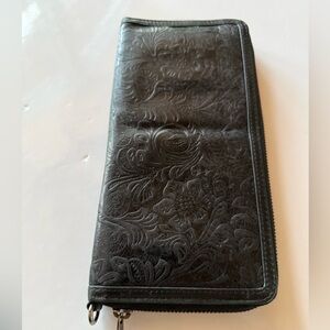 Rudsak leather Embossed Floral Zip Around Wallet - Black